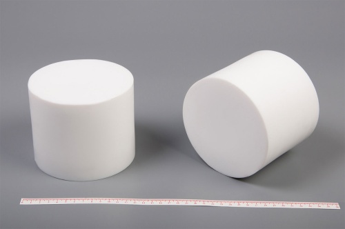 Фторопласт стержень Ф130 мм (~110 мм) пресс.