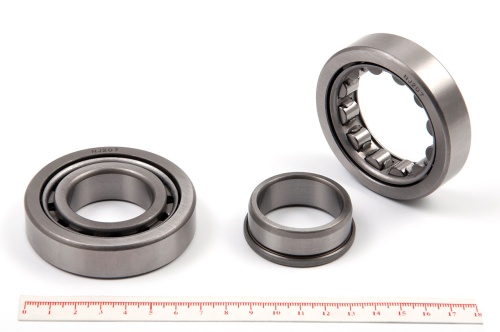 Подшипник 42207 КМ (NJ 207)